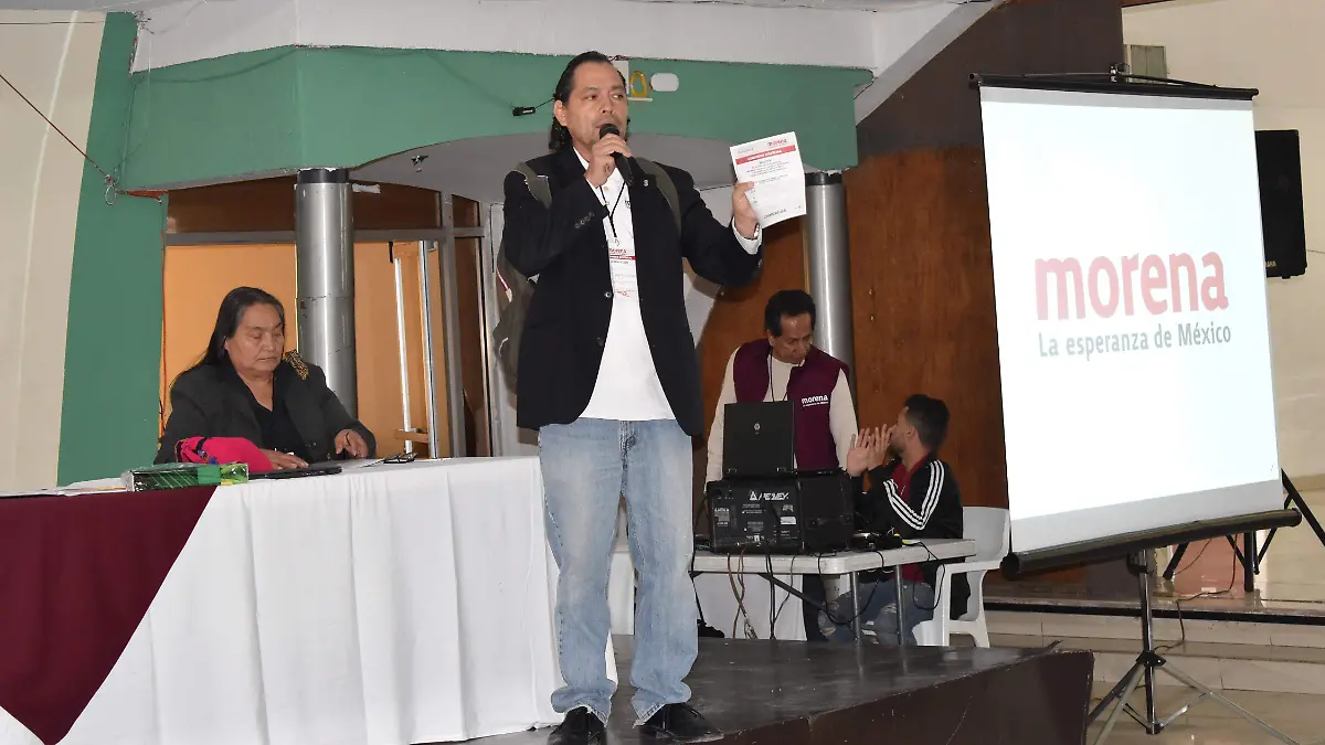 ASAMBLEA DE MORENA NOTA SAUL  (7)
